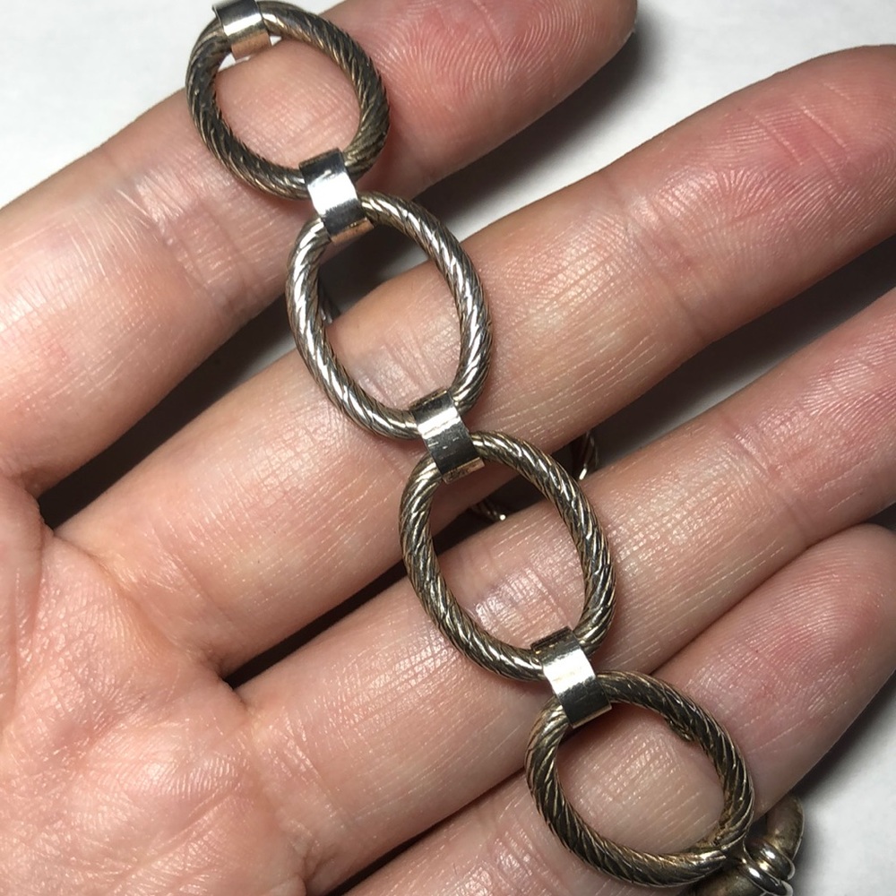 Pretty Twisted Texture Link Bracelet - image 4